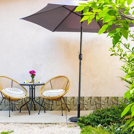 'little Little' House In The Town Center & Parking Plovdiv